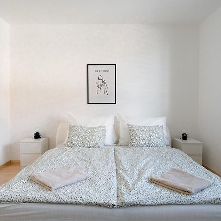 The Dante Villa Apartments 布拉格 外观 照片
